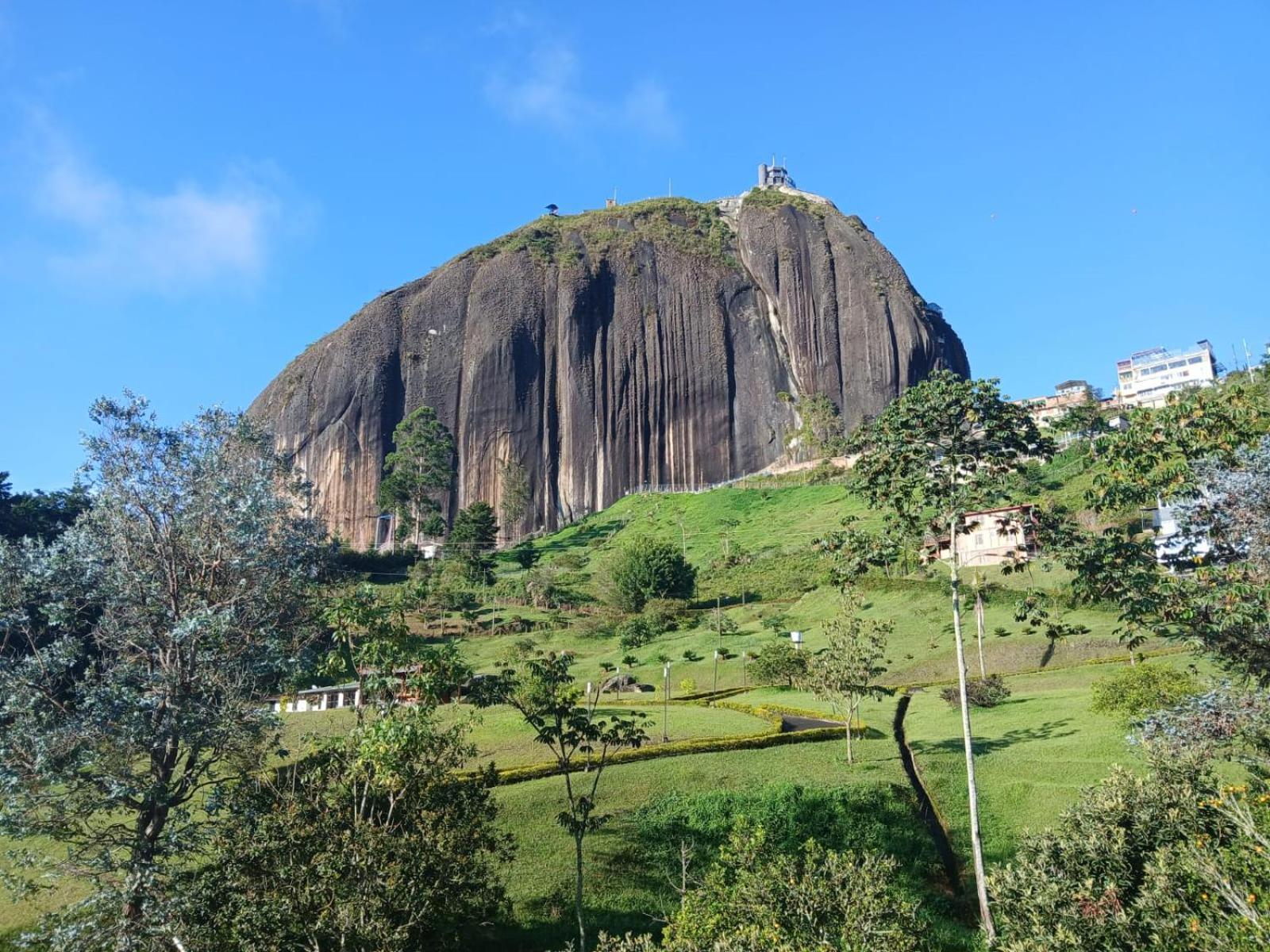 Piedra Del Penol Hotel Guatape Exterior photo