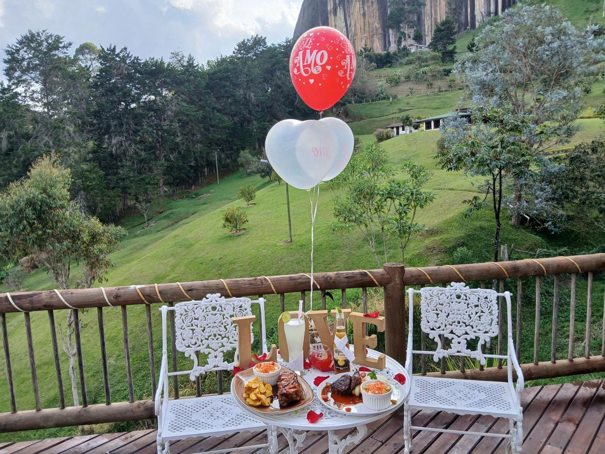 Piedra Del Penol Hotel Guatape Exterior photo